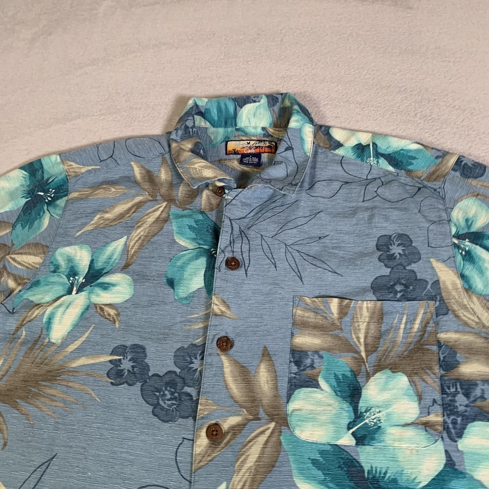 Men's Teal Floral Short-Sleeve Button-Down Shirt - Picture 2 of 9
